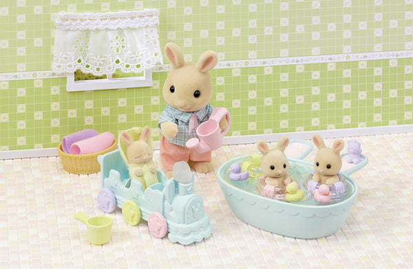 Calico Critters Triplets Baby Bathtime set